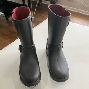 Tommy Hilfiger boots!